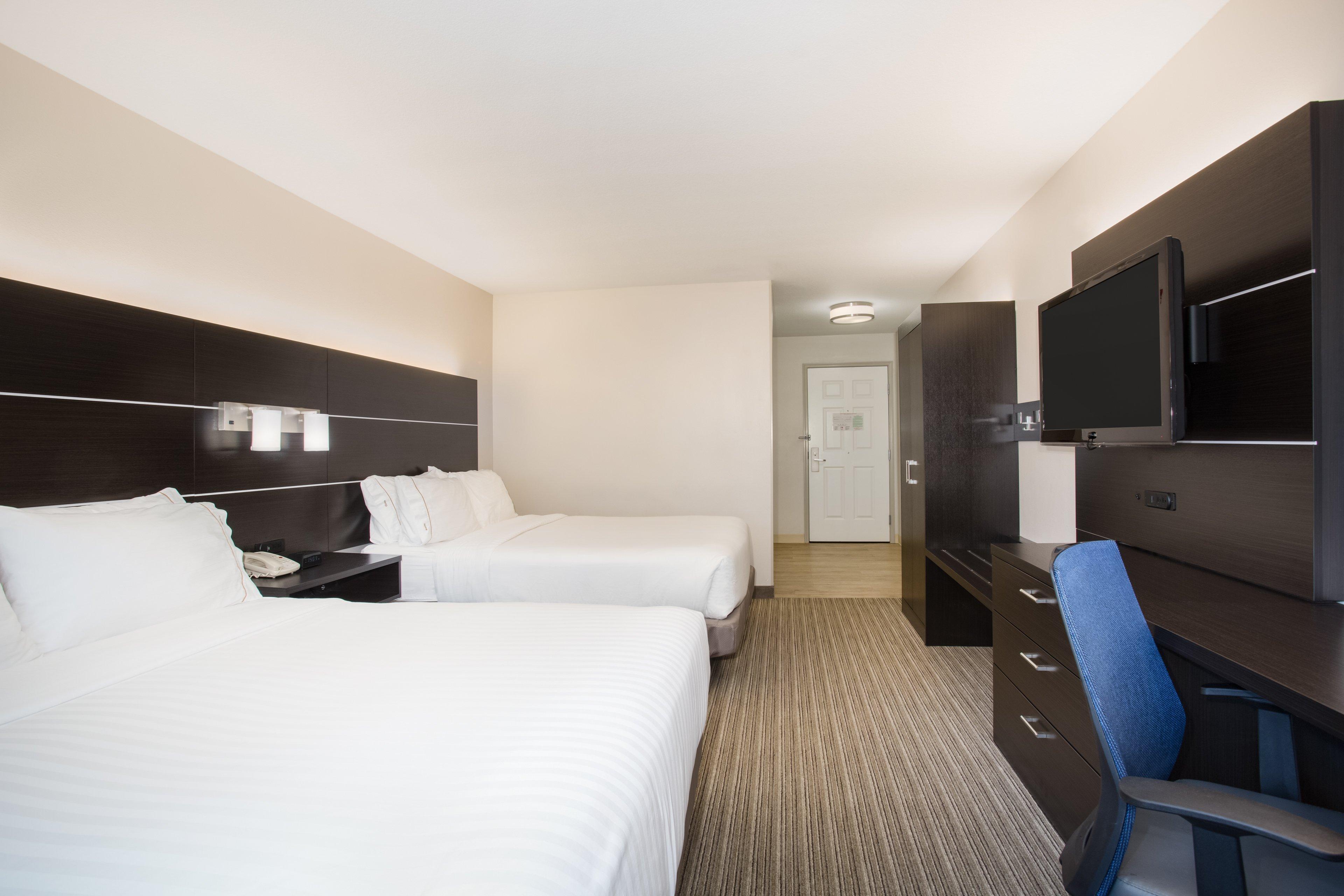 Holiday Inn Express Hotel & Suites Fort Collins By Ihg Exterior photo